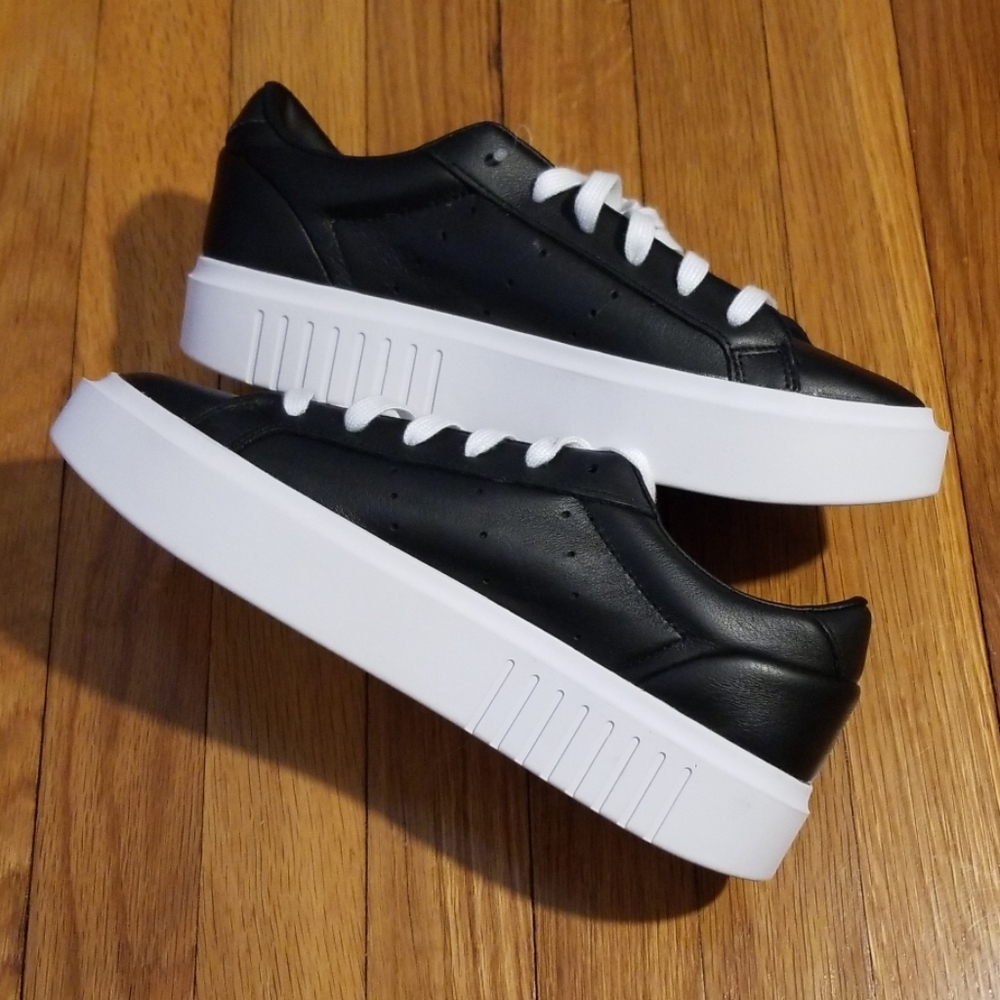 🆕️ Adidas SLEEK SUPER W - Picture 2 of 7